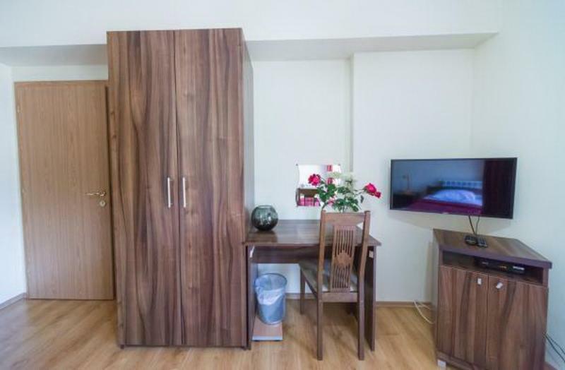 Hotel Piramida ポドゴリツァ エクステリア 写真